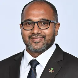Portrait of Ali Ihusaan