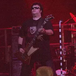 Portrait of Chris Glen