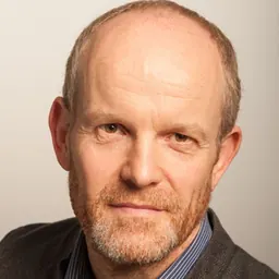 Portrait of Andrew Simms
