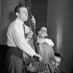 Portrait of Jack Lesberg