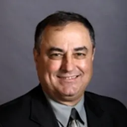 Portrait of Tom Schueller