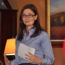Portrait of Emily Shetty