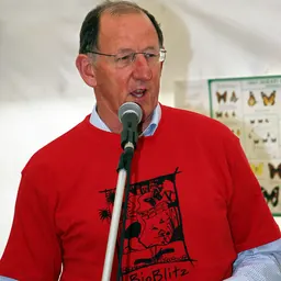 Portrait of Dick Hubbard