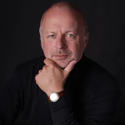 Portrait of Thomas Lutz