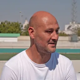 Portrait of Roberto Ríos