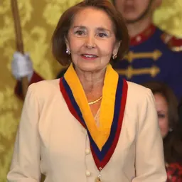 Portrait of Beatriz Parra