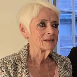 Portrait of Naomi Kramer