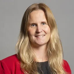 Portrait of Beth Winter