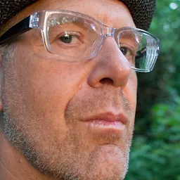 Portrait of Lee Feldman
