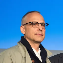 Portrait of Marc Smerling