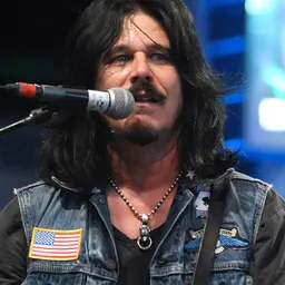 Portrait of Gilby Clarke