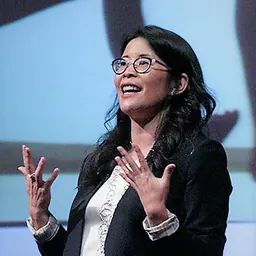 Portrait of Wendy Suzuki
