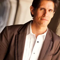 Portrait of Patrick Combs