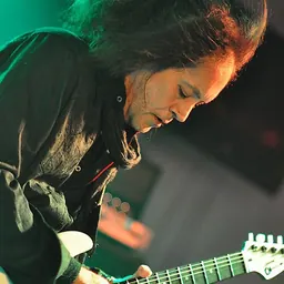 Portrait of Jake E. Lee