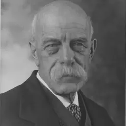 Portrait of Robert Holmes
