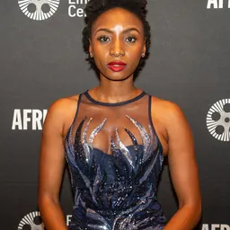 Portrait of Zoe Ramushu