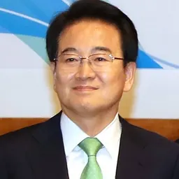 Portrait of Chung Dong-young