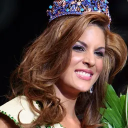 Portrait of Silvana Santaella