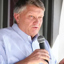 Portrait of Dick Wadhams