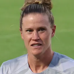 Portrait of Alyssa Naeher