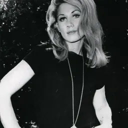 Portrait of Jane Holzer