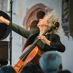 Portrait of Steven Isserlis