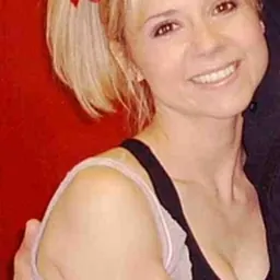 Portrait of Sarah-Jane Honeywell