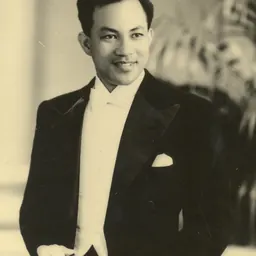 Portrait of Frits Tjong Ayong