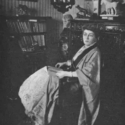 Portrait of Myriam Harry