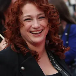 Portrait of Niamh Kavanagh