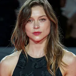 Portrait of Sophie Cookson