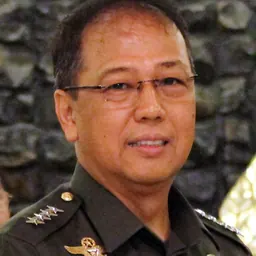 Portrait of Carlito Galvez Jr.