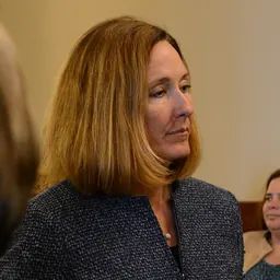 Portrait of Jacqui Irwin