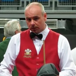 Portrait of Darren Morgan