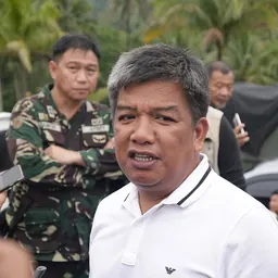 Portrait of Mujiv Hataman