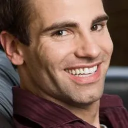 Portrait of Darren Anderson