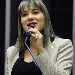 Portrait of Bruniele de Ferreira Gomes