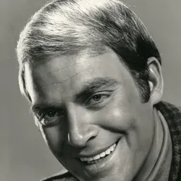 Portrait of Ross Hagen