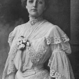 Portrait of Gertrude Maesmore Morris