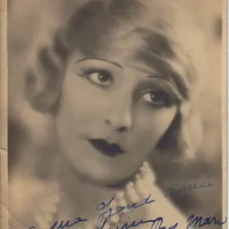 Portrait of Cloé Vidiane