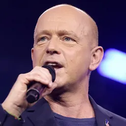 Portrait of Steve Hilton