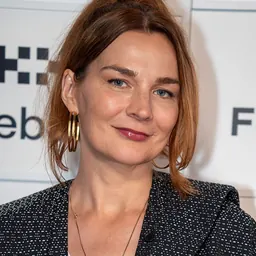 Portrait of Heather Burns