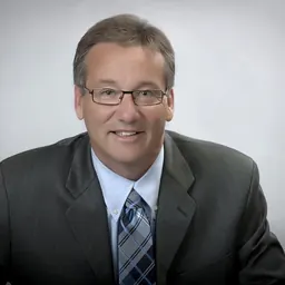 Portrait of Drew Barnes
