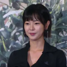 Portrait of Go Won-hee