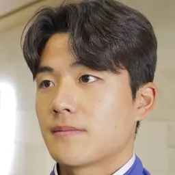 Portrait of Seol Young-woo