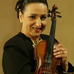 Portrait of Amina Srarfi