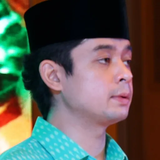 Portrait of Tengku Hassanal Ibrahim Alam Shah