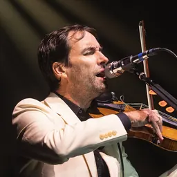Portrait of Andrew Bird