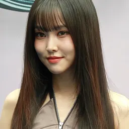 Portrait of Yuju