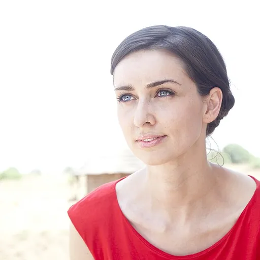 Portrait of Aoibhinn Ní Shúilleabháin